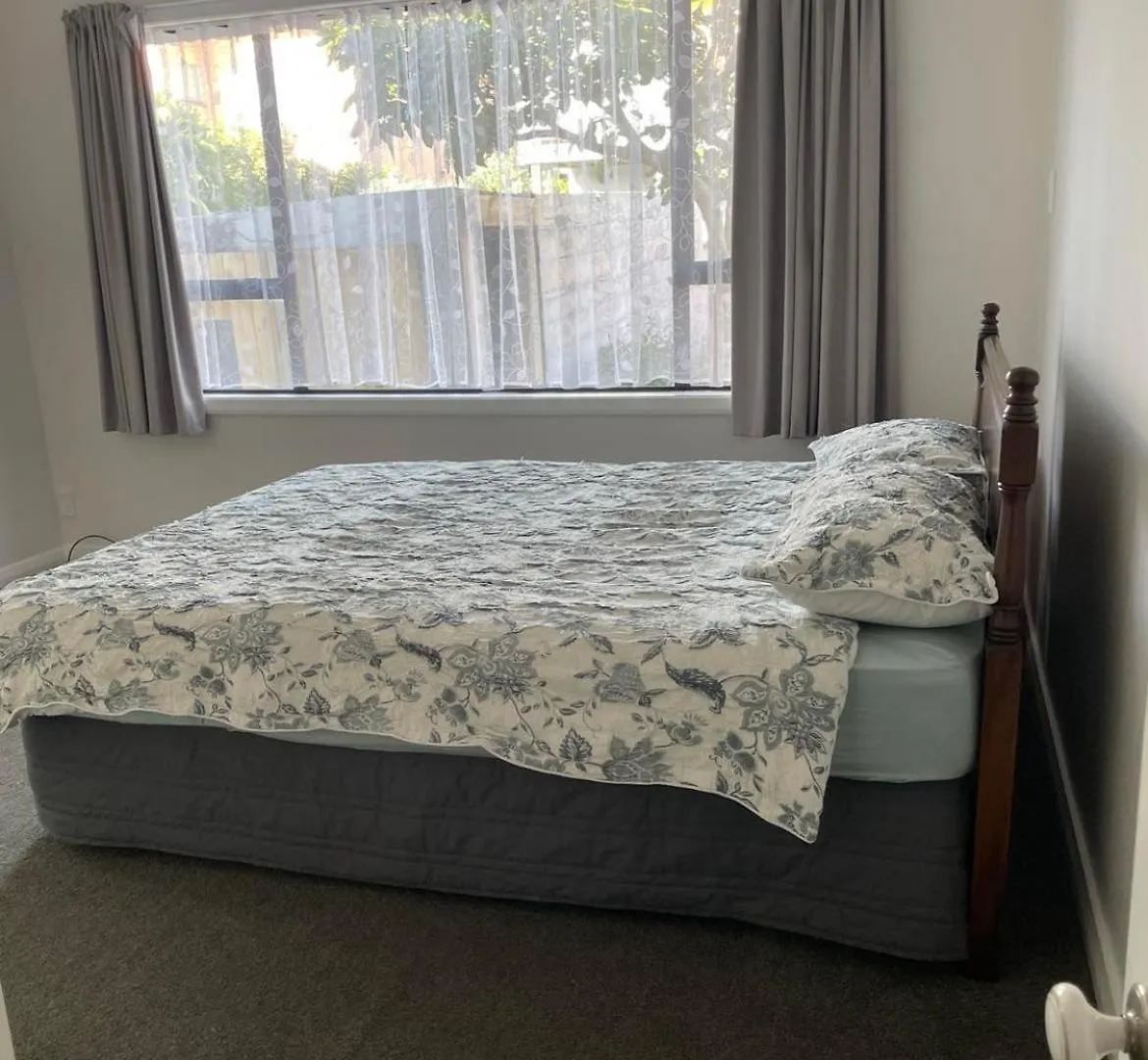 Beach House With An Oceanview! Paraparaumu