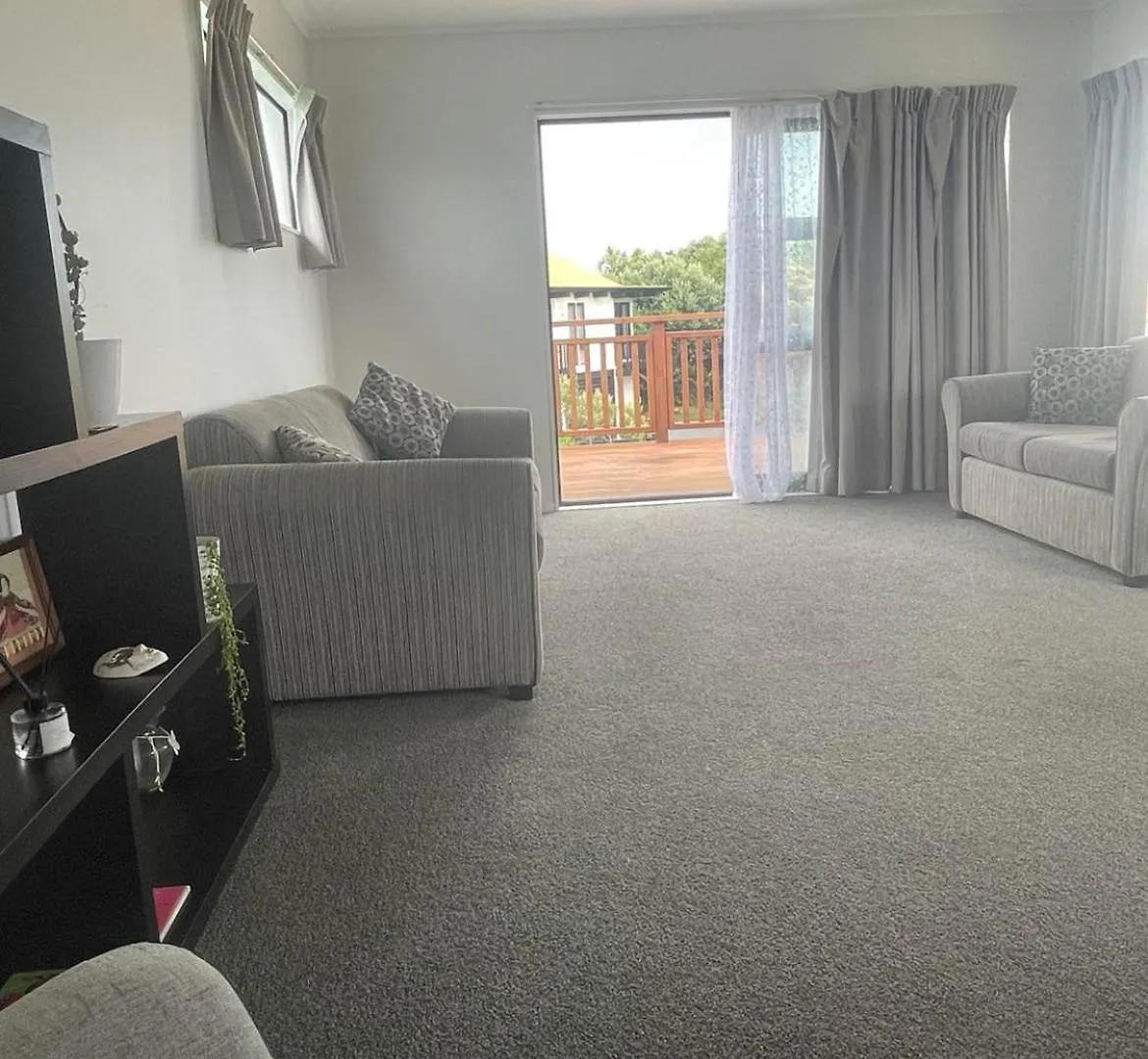 Beach House With An Oceanview! Paraparaumu