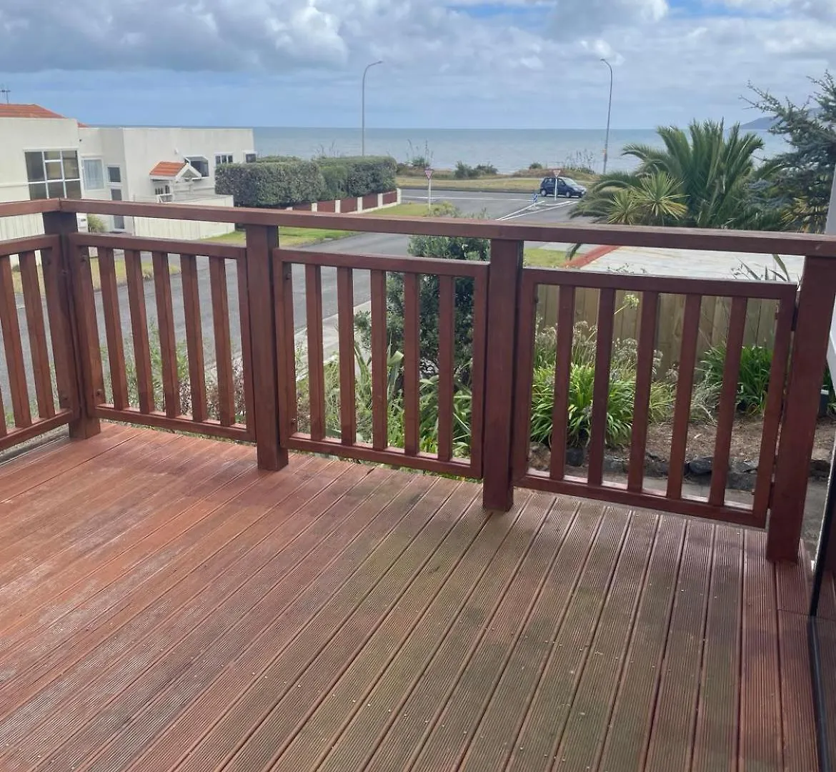 Beach House With An Oceanview! Paraparaumu 0*,