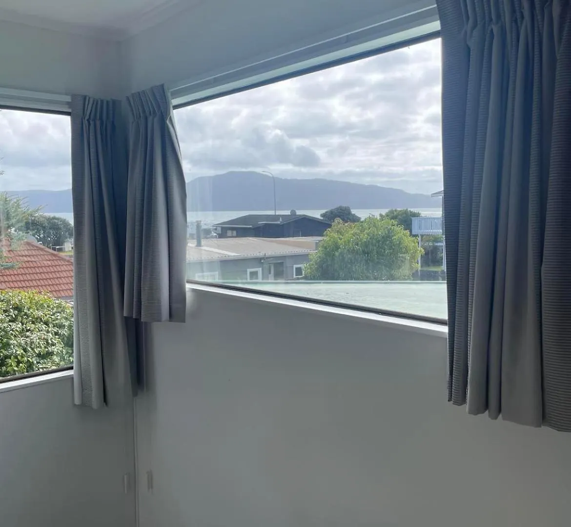 Dom wakacyjny Beach House With An Oceanview! Paraparaumu